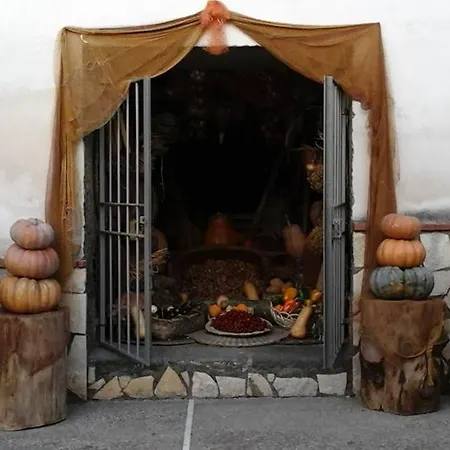 مزرعة للإقامة Castanito